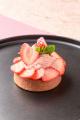 いちごの贅沢時間　華やぐ５つのストロベリースイーツ