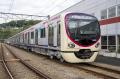 新型通勤車両「２０００系」の運行開始を記念しutf-8