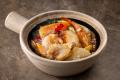 迎春のごちそうとして楽しむアツアツの香港式土鍋ご飯