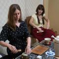 外国人新入社員向け福利厚生として「煎茶道研修」を導