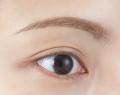 落ちにくいふんわり眉毛がこれ1本で完成！パウダリー