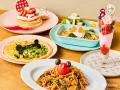 【ディズニーの世界観で楽しむカフェ＆ギフトショップ