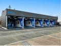 ジェームス豊川店の駐車場に個別純水洗車場「D-Wash」