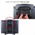 着脱式キャリーバーを備えた2WAYパイロットケースを発