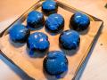 世にも奇妙な「青いシュークリーム」誕生　千葉utf-8