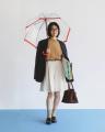 雨の日も快適な足元に。足に履く傘「脚傘（アシブレラ