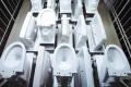 LIXIL榎戸工場にて、製造工程で発生する陶器片をutf-8