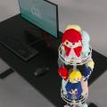 ゲーミングデスクに取付できる“ぬいぐるみの塔”！プレ