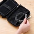 ふわっと軽くて、絡みにくい!発泡シリコン素材を採用