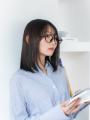 「不自然にまっすぐ」の違和感は過去へ美容室Ashで