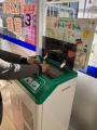 お客さまにご協力いただき、店舗でのリサイクル活動を