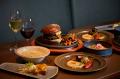 創業25年のJ.S. BURGERS CAFEの新業態「Journal Stand