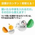 きらめくシルバーカラーの「カプセルトイ・マシン」新