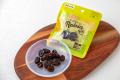 大粒ぶどうを使用した贅沢レーズン。個包装でいつでも 大粒ぶどうを使用した贅沢レーズン。個包装でいつでも