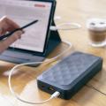 災害時やアウトドアで頼れる堅牢な防水モバイルバッテ 災害時やアウトドアで頼れる堅牢な防水モバイルバッテ