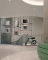 【RIMOWA】ケルンの新たな旗艦店にルイス・ハミルトン