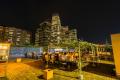 新宿の屋上ならではの夜景や開放感を楽しむビアガーデ
