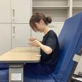 ベッド上での食事姿勢に新たな知見！側方アームレスト