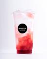 奈良県産ブランド苺「古都華」を使用したスイーツを販