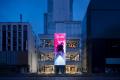 Fender Flagship Tokyo、来店者100万人達成間近！【ON