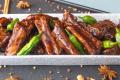 みなとみらいのホテルで“バル気分”の夏祭りを！肉料理