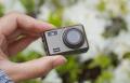 超小型！指でつまめるデジカメ「Rough Mini Camera（