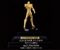 『北斗の拳』ケンシロウの等身大の黄金像が全国初登場