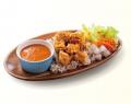 【bb.q オリーブチキン】スパイスとハーブが誘う、初