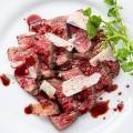 【おうちで極上の塊肉を】「赤身＝硬い」の常識を覆す