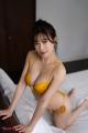 ＜元アイドル、筋トレ美ボディで魅せる＞新海まき、デ