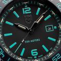 世界限定777本のLuminox 「Color of The Year Pacific