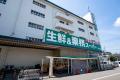 大阪府下で大型食品スーパー5店舗展開する株式会社と 大阪府下で大型食品スーパー5店舗展開する株式会社と
