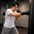 運動を、もっと身近に。 キックボクシング×ジムで、自 運動を、もっと身近に。 キックボクシング×ジムで、自