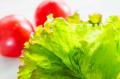 レタスやトマトなど彩り野菜がたっぷり！暑い夏にさっ