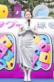 村重杏奈さんが地球侵略をもくろむ「ペタグー星人」の 村重杏奈さんが地球侵略をもくろむ「ペタグー星人」の