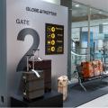 グローブ・トロッター 福岡岩田屋店で、空港ゲートを