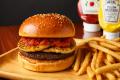 【京都・伏見】極上和牛バーガー専門店「BURGER REVOL