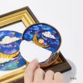 星空とランプを持つコジコジを、宝石のようなガラス絵