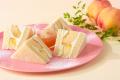 じゅわっと広がる果汁がたまらない！桃を“まるごと1個