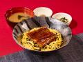 【ココス】今年も“どーん”と一匹分のうなぎがのった丼