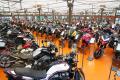 普段は入れない会員制バイクオークション会場へutf-8