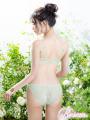 伊藤桃々がプロデュース する「Rosem」から妖精のよう