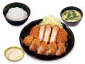 【松のや】希少なヒレ肉を一本揚げ　「国産雪国育ち丸