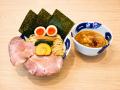 一番軒の濃厚豚骨スープを“つけ麺”で味わう！期間限定