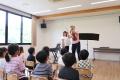 子どもたちと施設利用者に