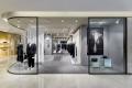 Yohji Yamamoto、韓国 現代百貨店貿易センター店にて Yohji Yamamoto、韓国 現代百貨店貿易センター店にて