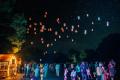 夏の夜空と光の海でシャボン玉が舞う。「BON BON BON 夏の夜空と光の海でシャボン玉が舞う。「BON BON BON