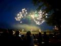 湖面に映える大迫力の花火！暑い夏を吹き飛ばすMEGAち