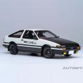 『頭文字D』のAE86、実車と1/18スケールモデルが「高