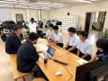 職人の集団離職から復活した鉄工所、若手社員企画の「